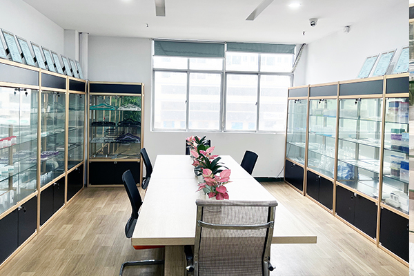 mg冰球突破非标自动化装备定制厂家